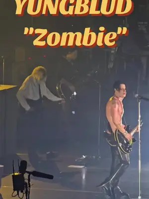 Yungblud live at Coca-Cola Coliseum, Toronto 🇨🇦 on May 02, 2026! Watch Full show at https://www.youtube.com/@TheRhythmArchive @yungblud #yungblud 