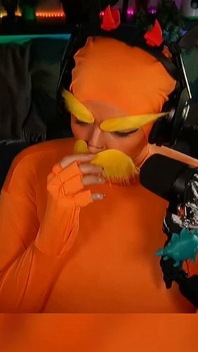 Meow.

#jetpackcat #overwatch #meow #cosplay #lorax