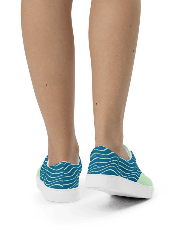 Wave Rider Women's Canvas Shoes product image (5)