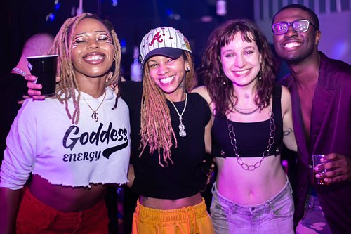 Celebratd our immensely talented big homie @ashlieeashliee +1🎂🎉 and created with old and new artisty friends at her Inaugural...