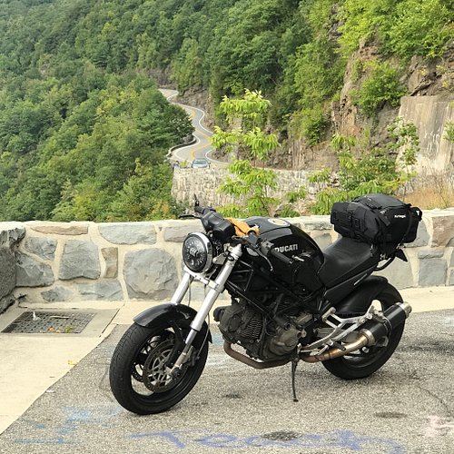 10+ years in time, 16+ years in design and tech, same spot, same vibes, same love for @ducati #motorcycle #motorcycles #bikel...