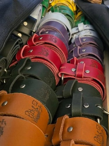 This weekend, at @worldsedgefayre, I will be selling my made-to-measure belts. Available in lots of colours, and available in...