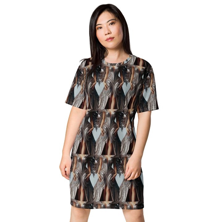 dress like a queen product image (1)