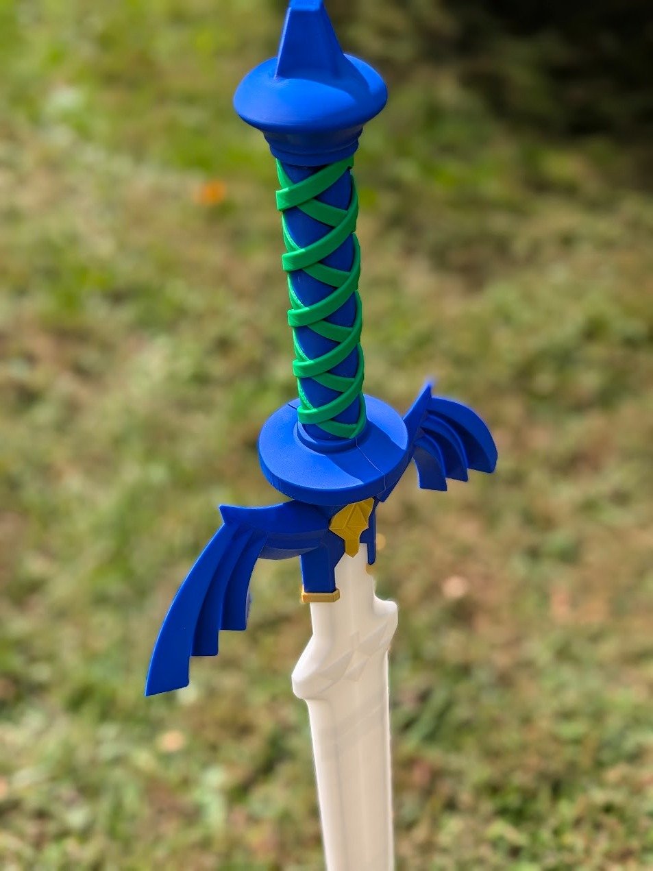Legend of Zelda - Master Sword (Blue) product image (3)
