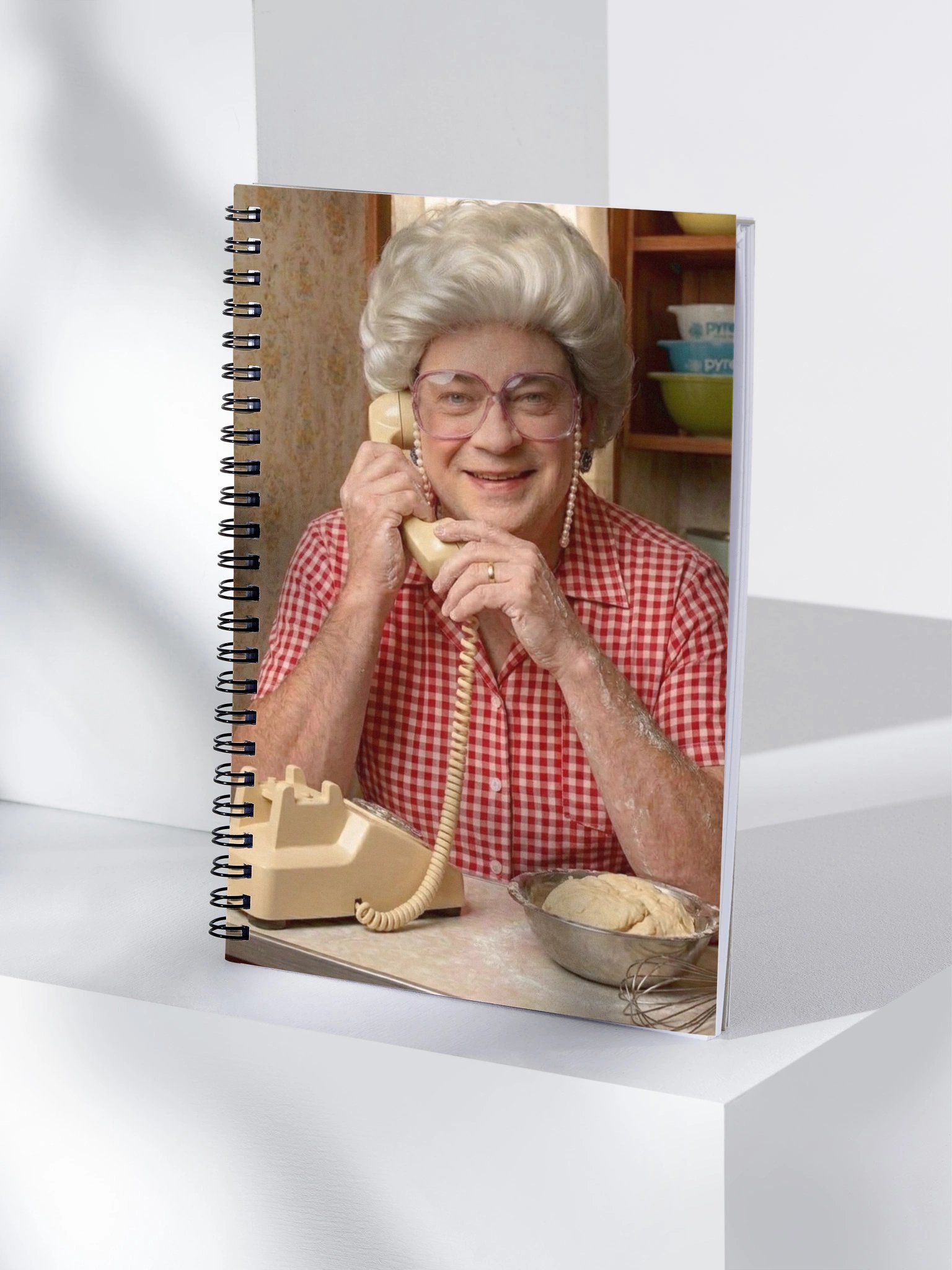 Betty Pearl Notebook product image (4)