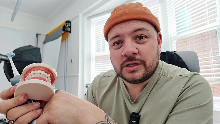 Video thumbnail