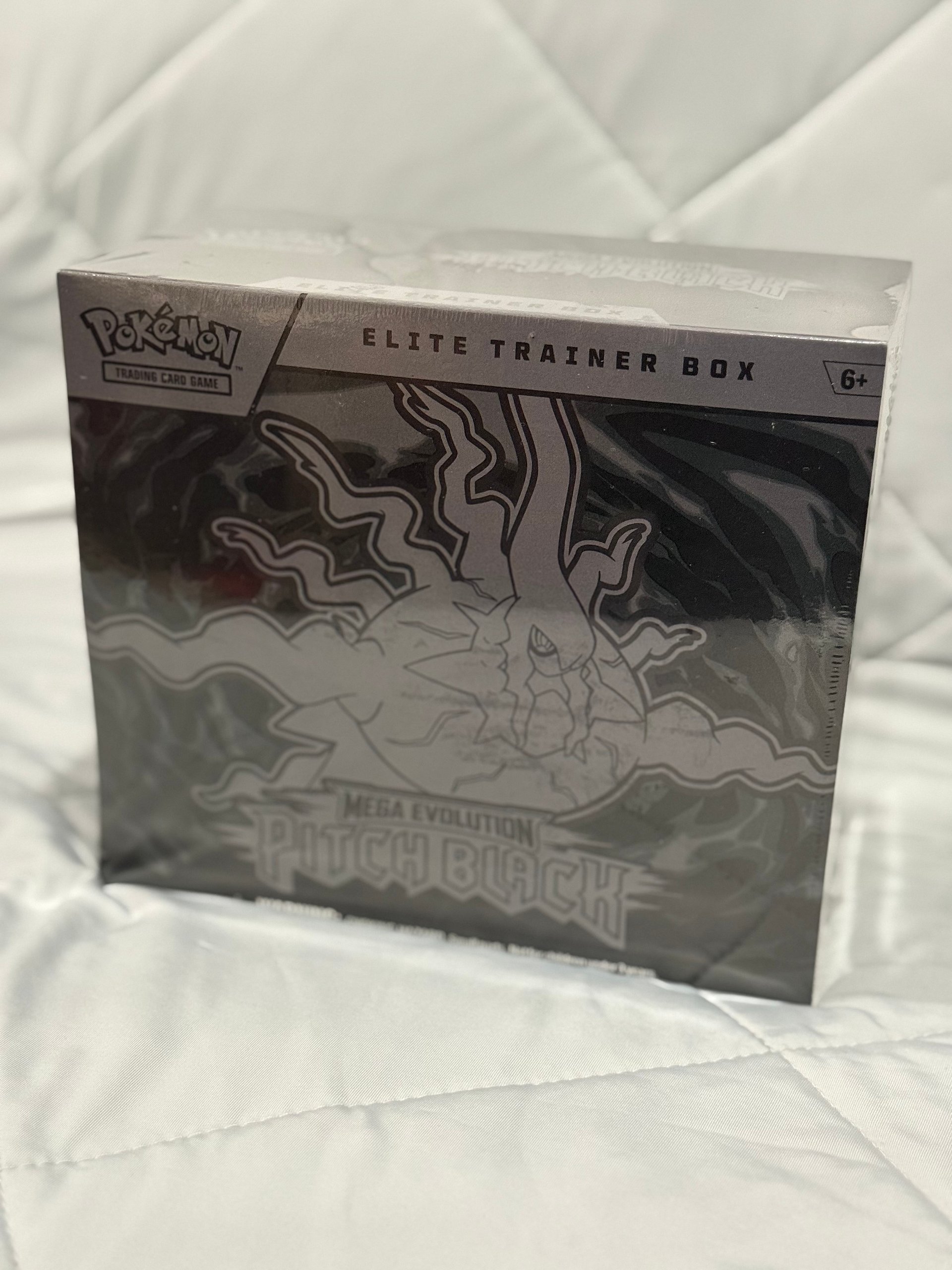 Pokémon TCG: Mega Evolution—Pitch Black Elite Trainer Box product image (1)