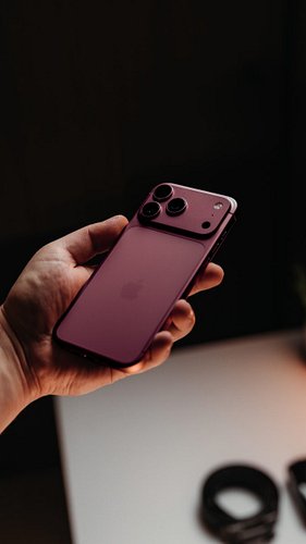 POV: You chose the best iPhone 18 Pro Max colour 🍷

#burgundy #iphone