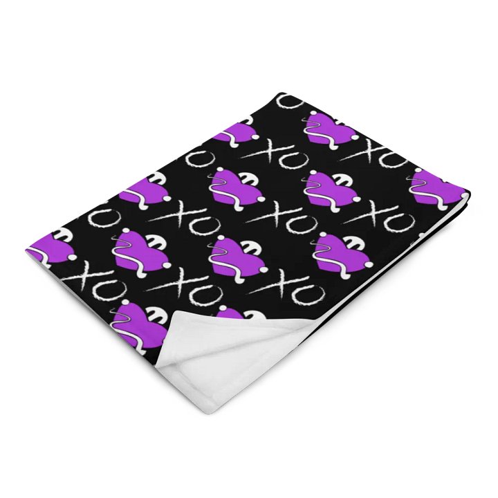 Spooky Love Throw Blanket product image (1)