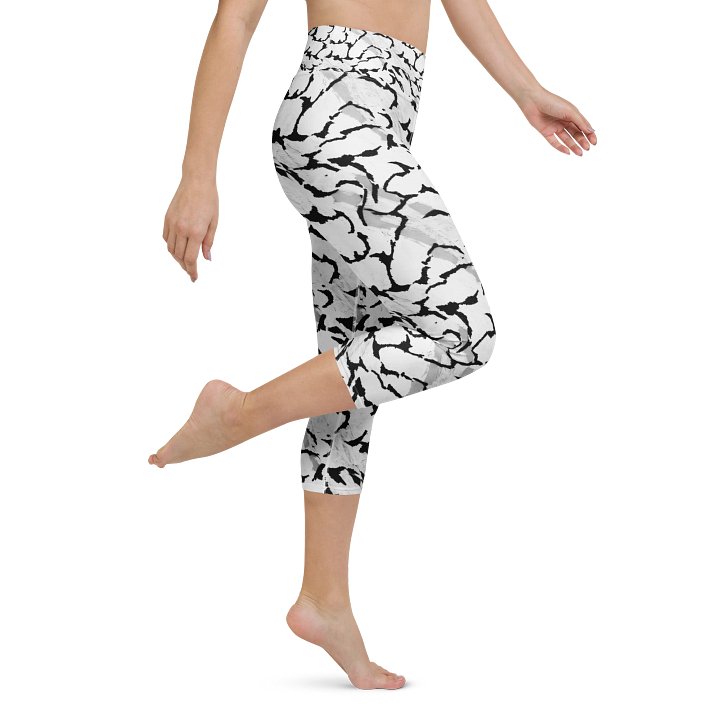Black White Capri Leggings product image (1)