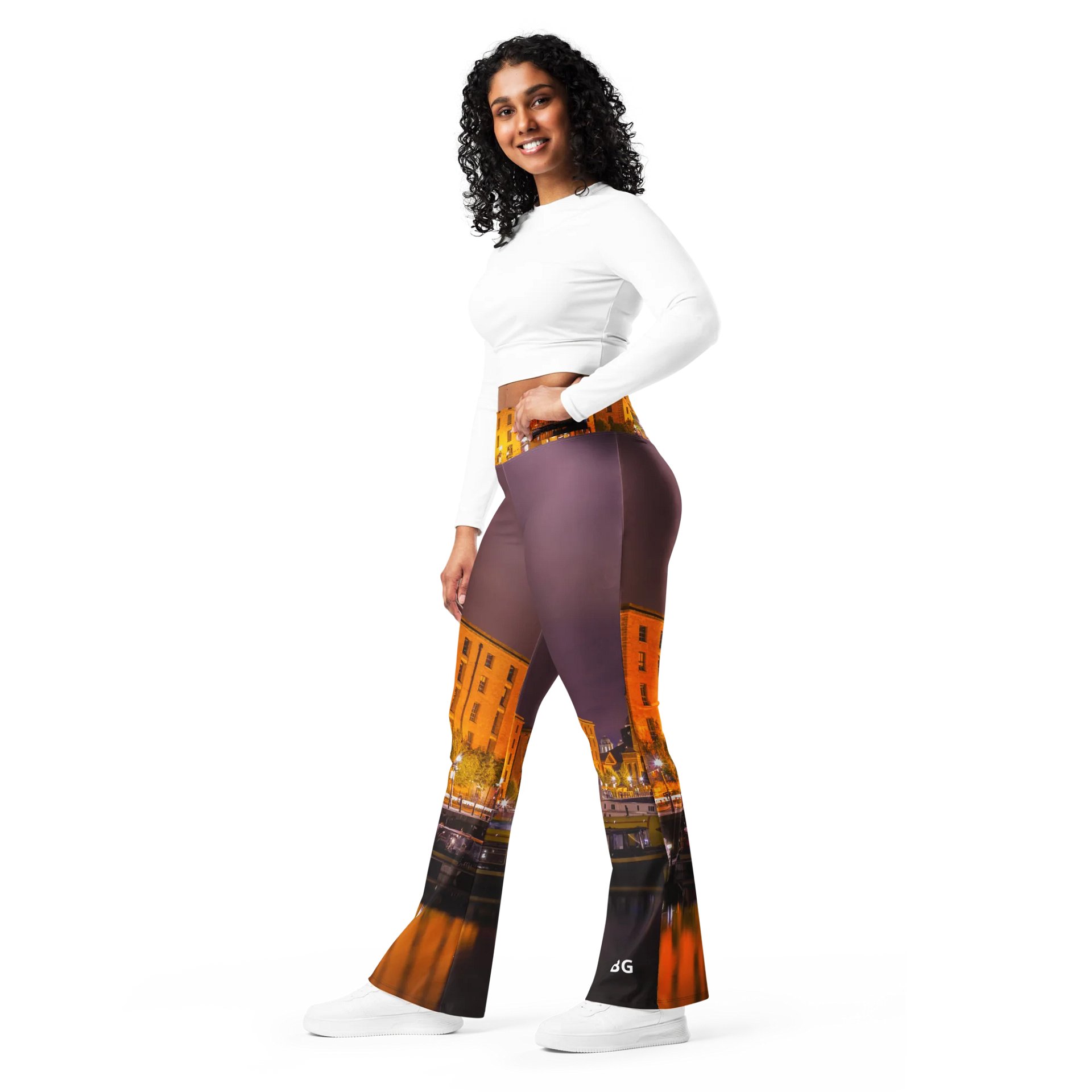 'Somewhere in the City' Flare Leggings product image (11)