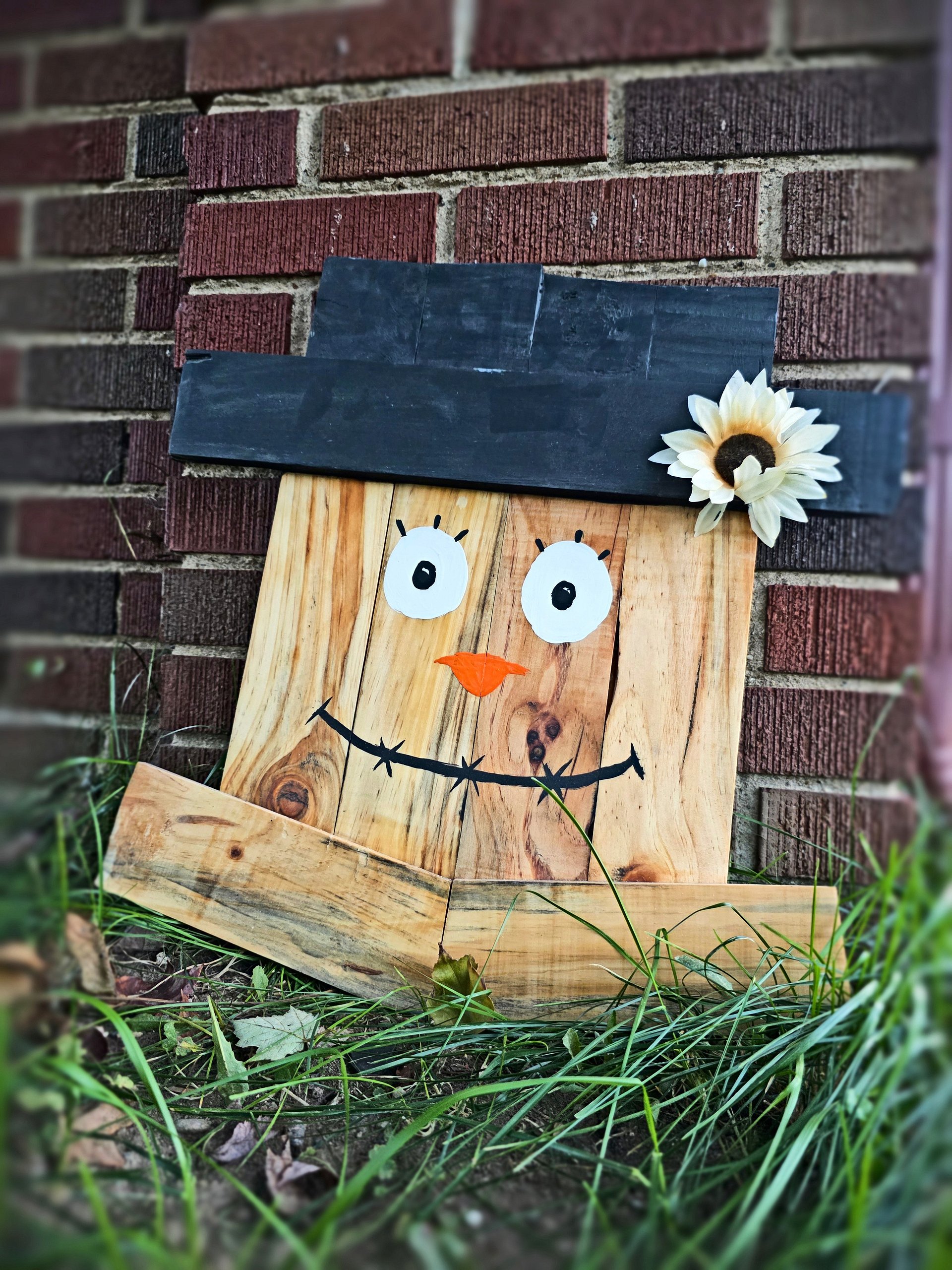 Rustic Pallet Scarecrow product image (1)