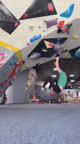 Just go up they said

A decent climbing session at overlook in Atlanta. Had a good time, good community up there. 

More upda...