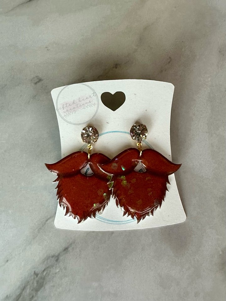 Leprechaun Beard Earring product image (1)