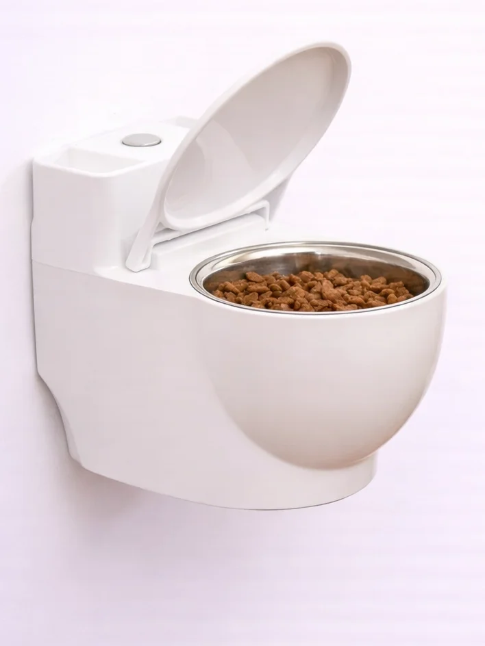 Toilet-Shaped Water Bowl for Cats product image (3)