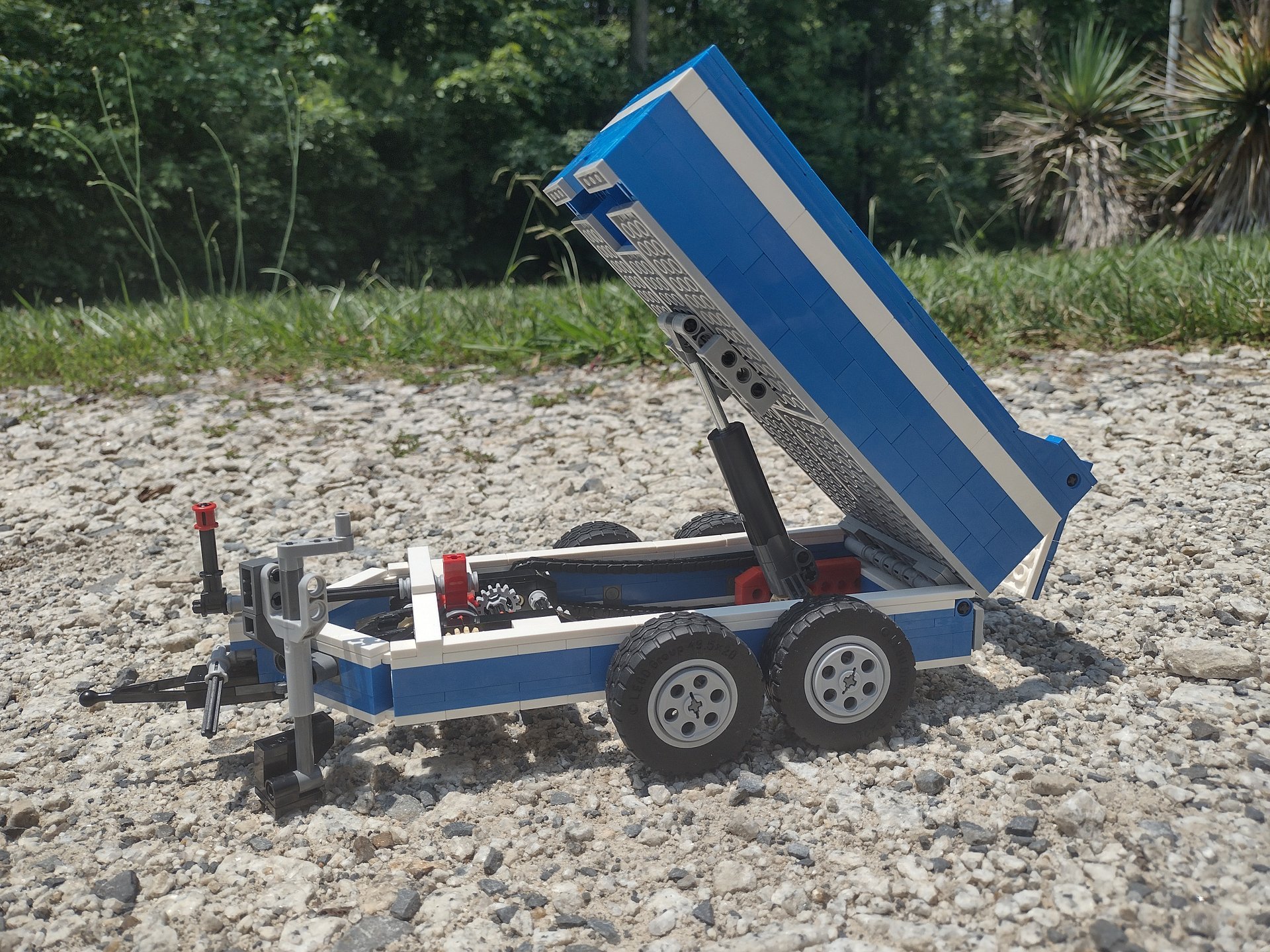 Dump Trailer for Working Tractor MOC Instructions product image (1)