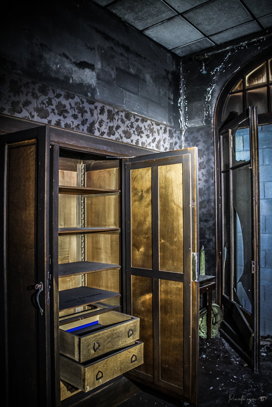 Fine Art - The Abandoned Wardrobe product image (1)