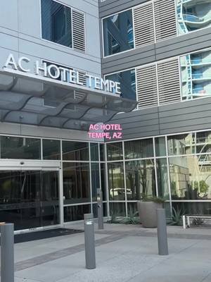 #tiktokgobesthotel ✈️🌆 Quick stay Mini #roomtour at AC #hotel #TempeAZ ✨ 🏜️ I always wondered what these looked like on the inside 🤔 what do you think? 