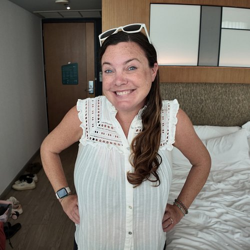 Well it’s someone’s birthday and she’s here to hijack Christmas! 😉 Happy Birthday Anna! 🥳🎂That’s right, this one is a Christm...