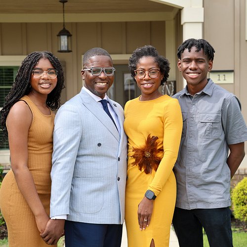 Happy Mothers Day to my Queen @kaniquemn!

A catered dinner, personalized experiential gifts from the kids, and a surprise ph...